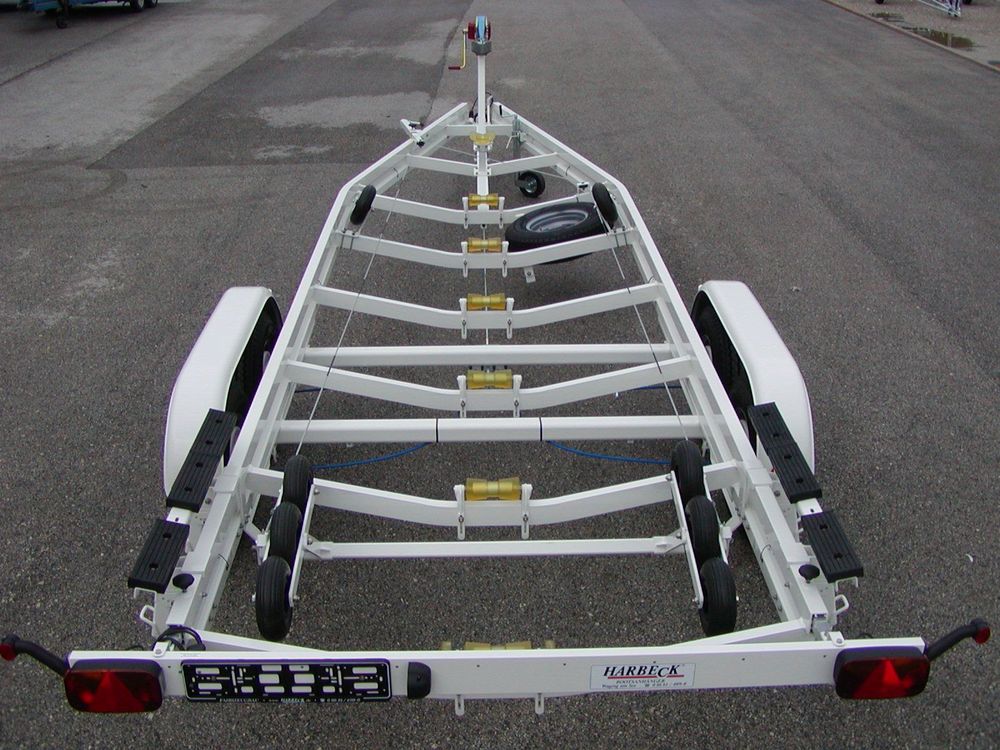 Harbeck Anhänger für Motorboote - Classic Line - Marina Wassersport GmbH