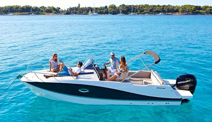 Quicksilver Activ 755 Sundeck