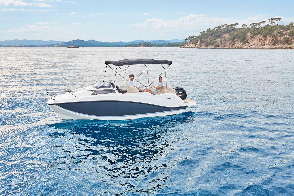 Quicksilver Activ 555 Cabin - Marina Wassersport GmbH