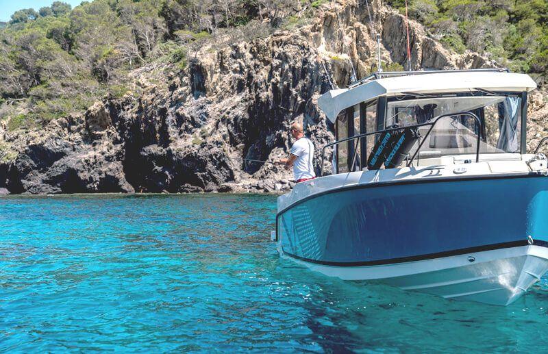 Quicksilver 705 Pilothouse