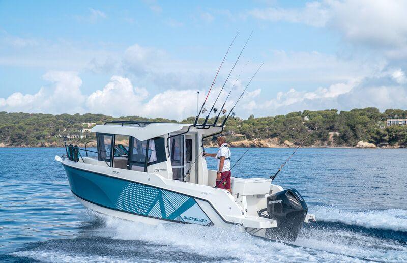 Quicksilver 705 Pilothouse