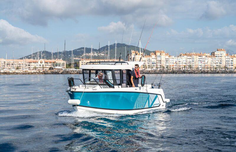 Quicksilver 705 Pilothouse