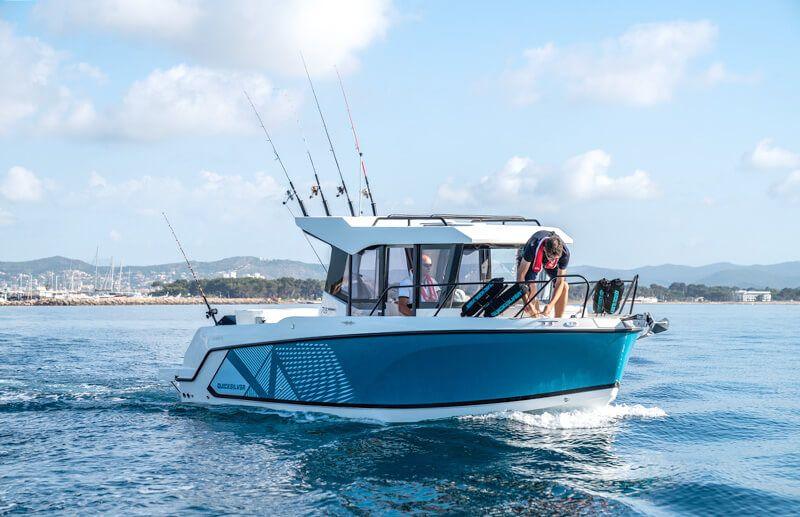 Quicksilver 705 Pilothouse