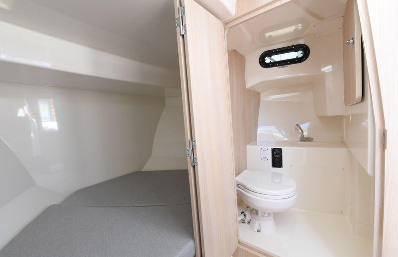 Quicksilver 805 Pilothouse - Marina Wassersport GmbH