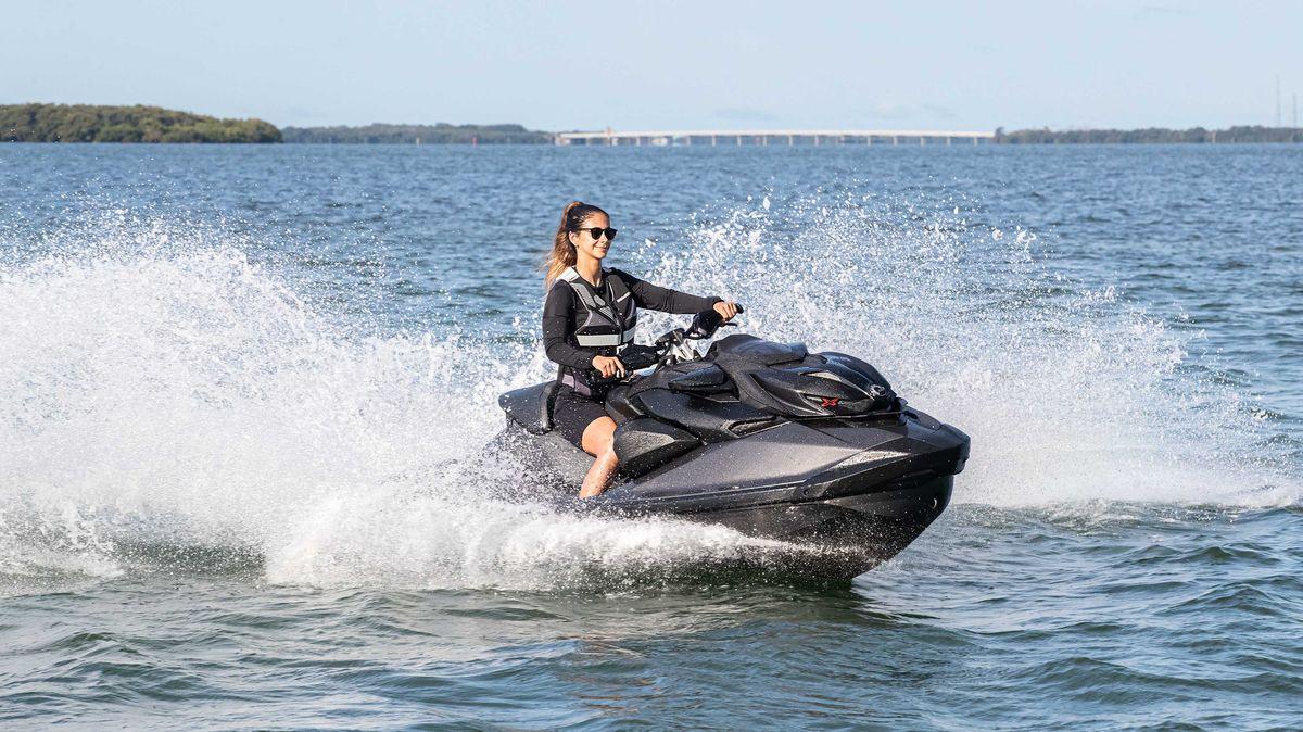 SeaDoo RXP-X RS 300 Audio Jetski Modell 2023 - Premium Triple Black