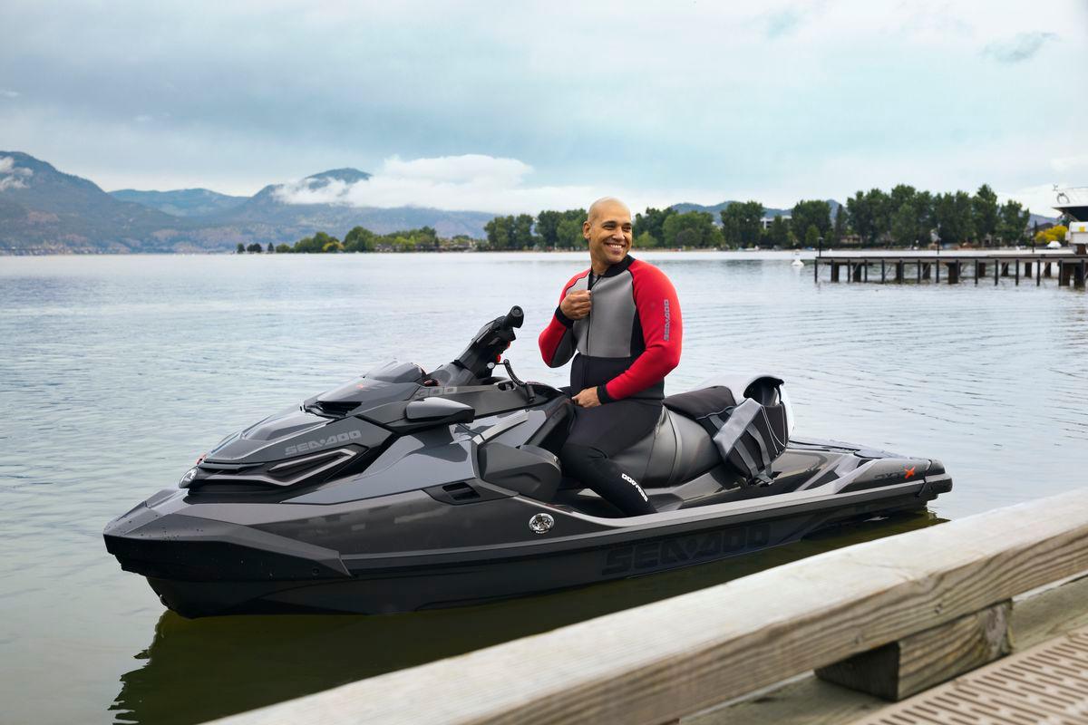 SeaDoo RXT-X RS 300 Audio iDF Jetski Modell 2023 - Premium Triple Black