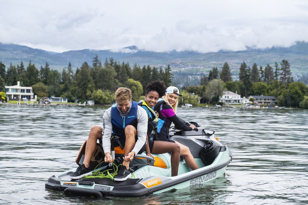 SeaDoo Wake Pro 230 Audio iDF Jetski Modell 2023 - Neo Mint