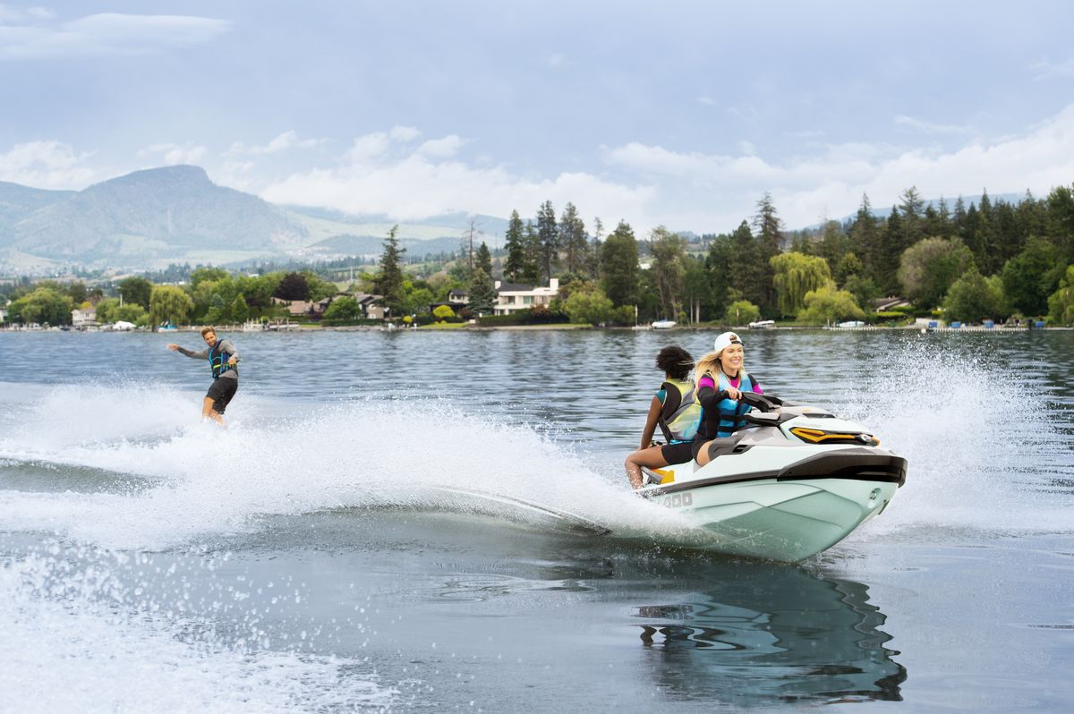 SeaDoo Wake Pro 230 Audio iDF Jetski Modell 2023 - Neo Mint