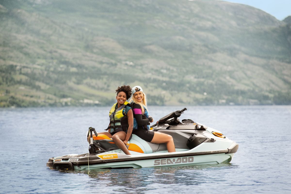 SeaDoo Wake Pro 230 Audio iDF Jetski Modell 2023 - Neo Mint