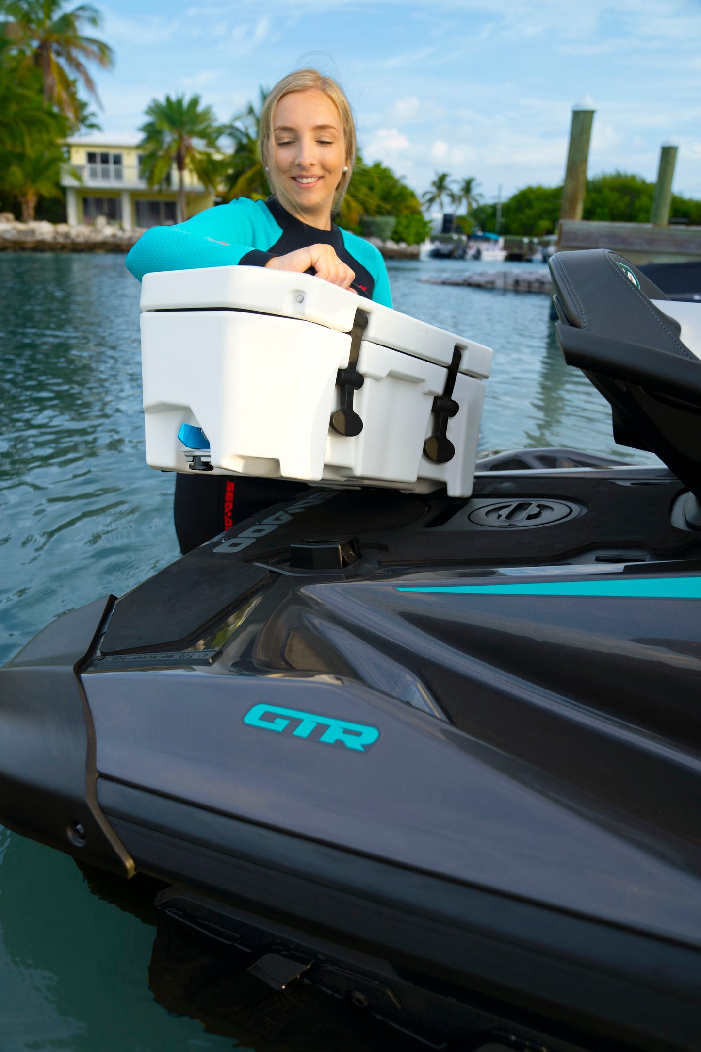 SeaDoo GTR 230 Jetski Modell 2024 - Eclipse Black / Reef Blue - Marina Wassersport GmbH