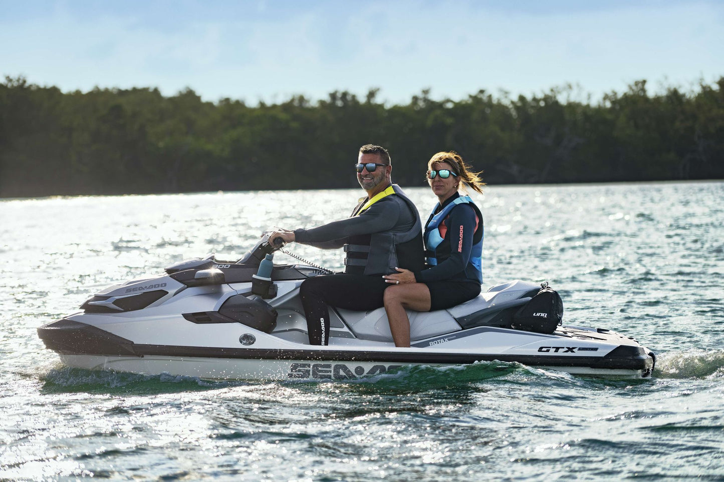 SeaDoo GTX Limited 300 Audio iDF Jetski Modell 2024 - Pearl White - Marina Wassersport GmbH