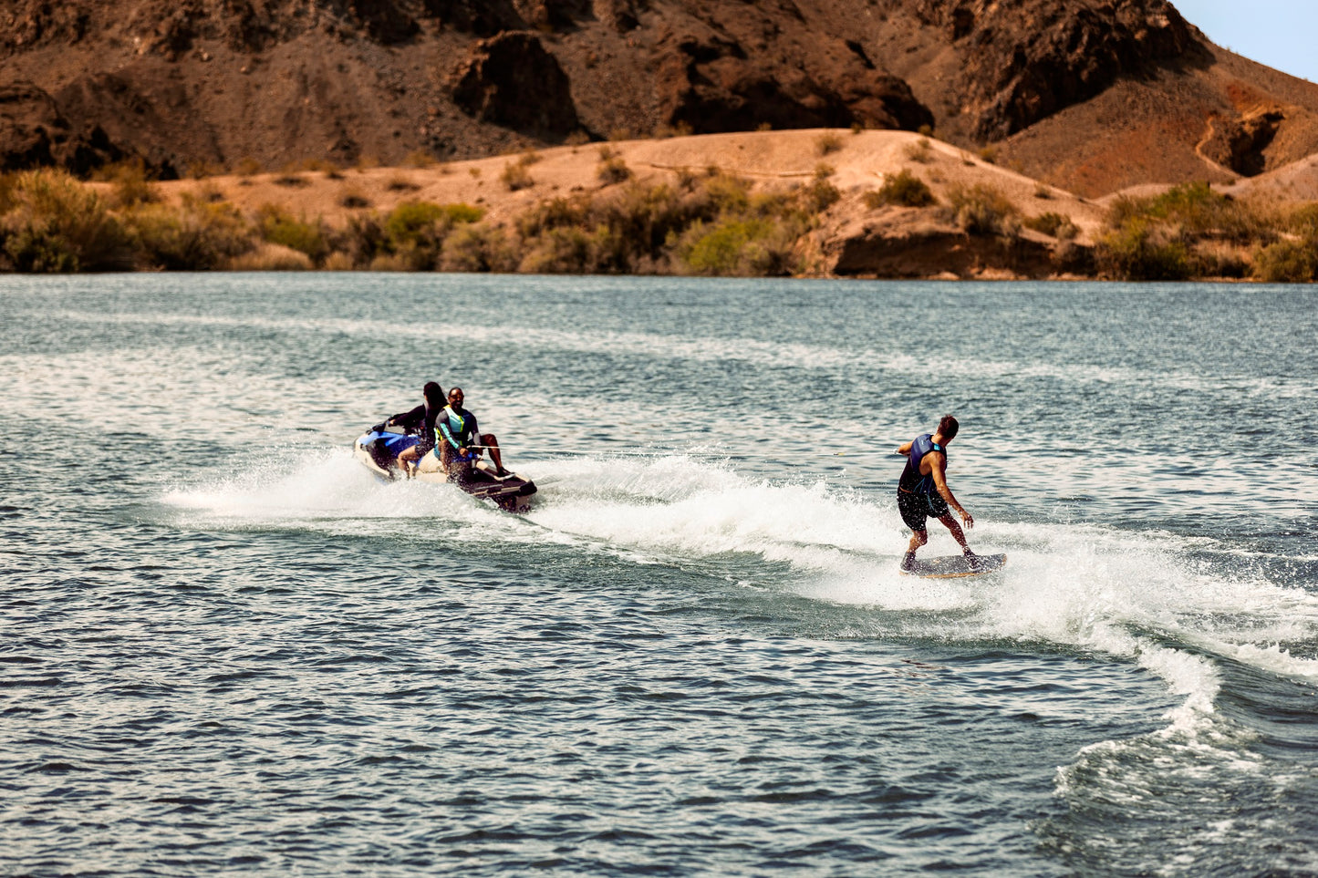 SeaDoo Wake Pro 230 Audio iDF Jetski Modell 2025 - Sand / Dazzling Blue - Marina Wassersport GmbH