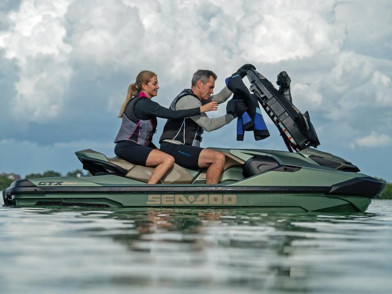 SeaDoo GTX Limited 300 Audio iDF Jetski Modell 2023 - Metallic Sage