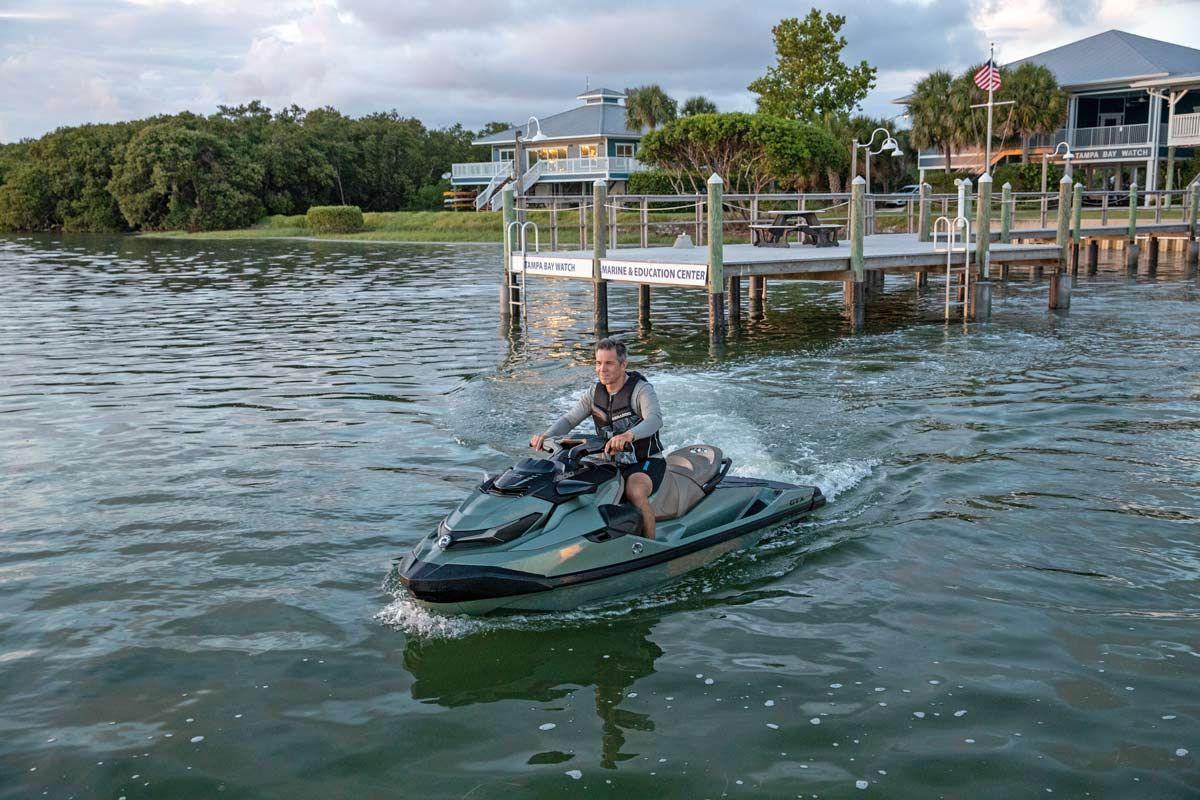 SeaDoo GTX Limited 300 Audio iDF Jetski Modell 2023 - Metallic Sage
