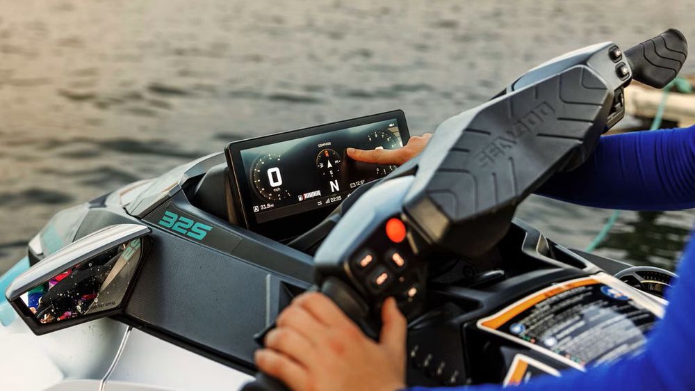 Die ultimative Übersicht: Alle aktuellen Sea-Doo Jetski Displays im Detail - Marina Wassersport GmbH