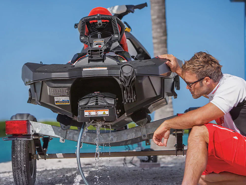 Sea-Doo Jetski richtig spülen – Anleitung, Flush Ports & Modelle erklärt