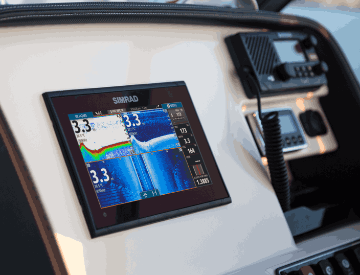 Simrad GO7 XSR – 7″ Multifunktionsdisplay mit Echolot, GPS & WLAN (mit Sonargeber)