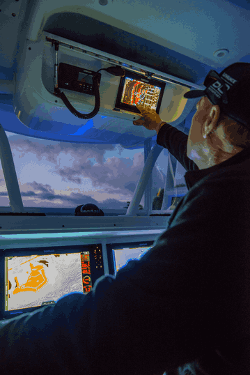 Simrad GO7 XSR – 7″ Multifunktionsdisplay mit Echolot, GPS & WLAN (mit Sonargeber)