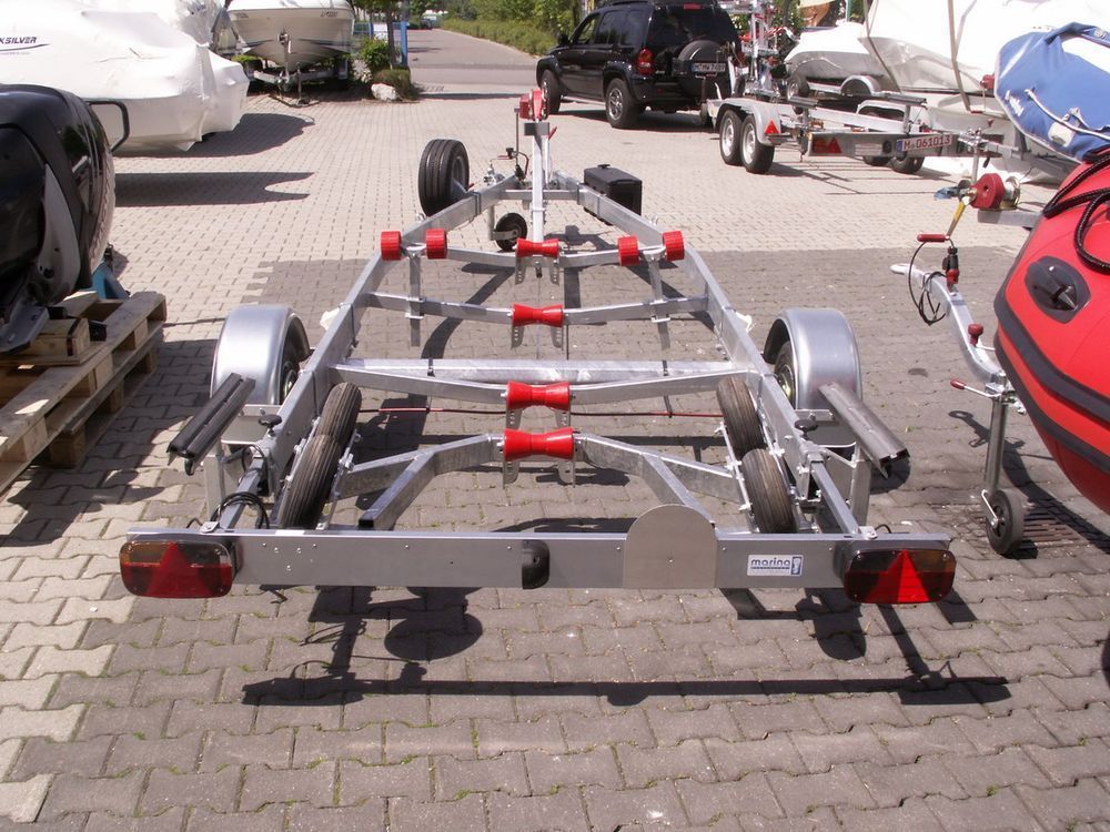 Harbeck Anhänger für Motorboote - Comfort Line - Marina Wassersport GmbH