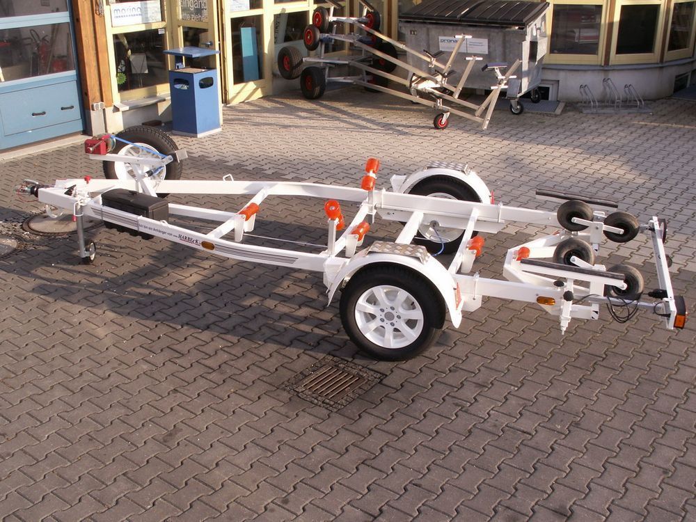 Harbeck Anhänger für Motorboote - Comfort Line - Marina Wassersport GmbH