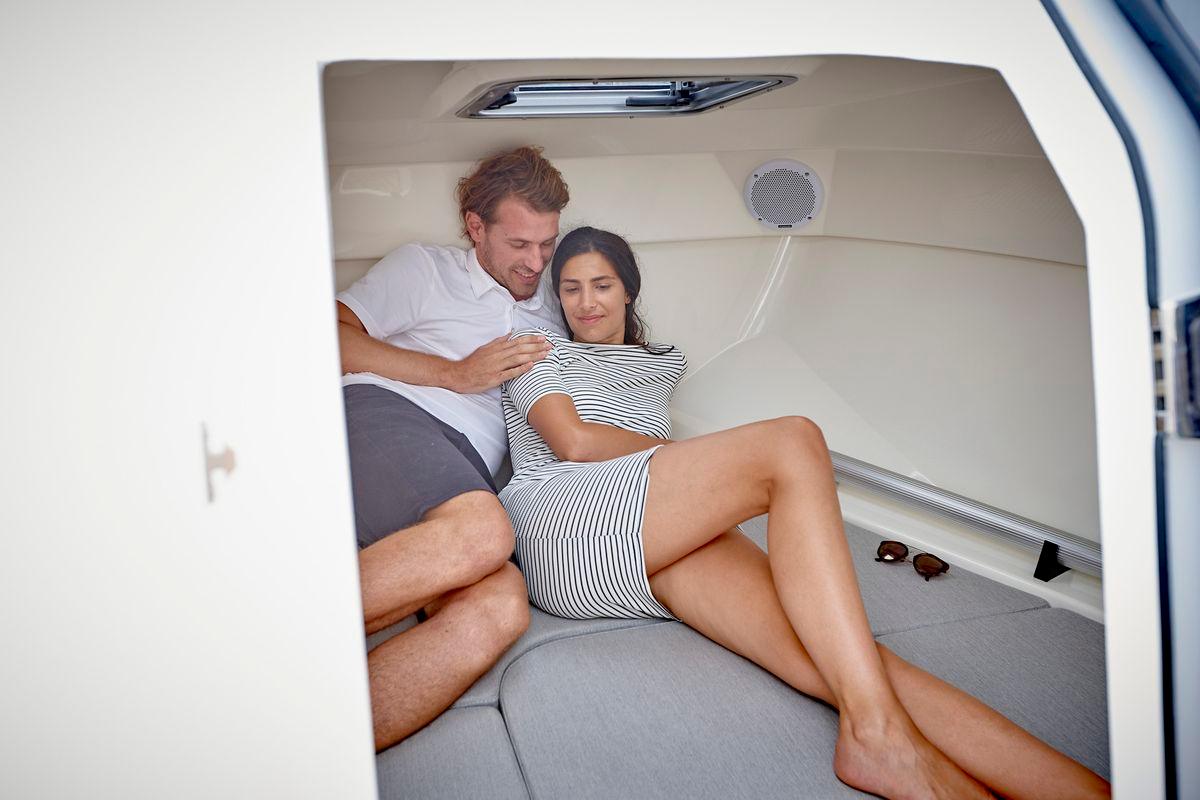 Quicksilver Activ 555 Cabin - Marina Wassersport GmbH