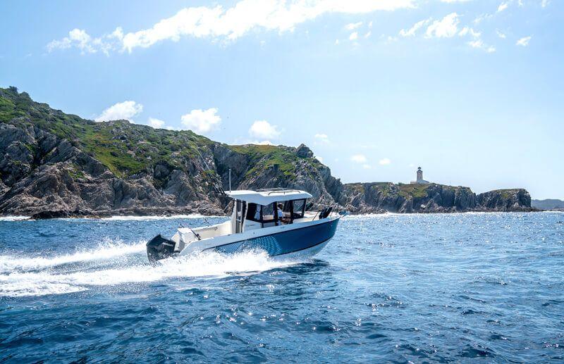 Quicksilver 705 Pilothouse