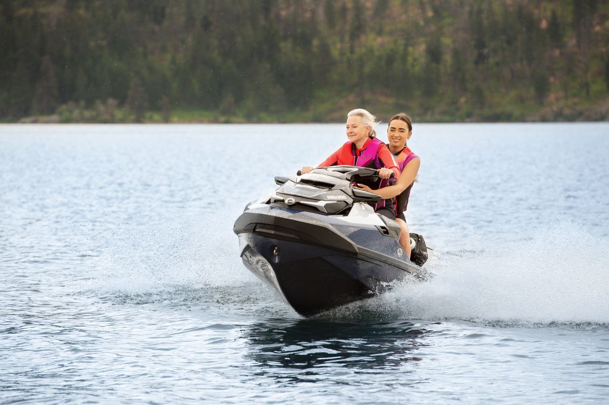 SeaDoo GTX Limited 300 Audio iDF Jetski Modell 2023 - Blue Abyss - Marina Wassersport GmbH