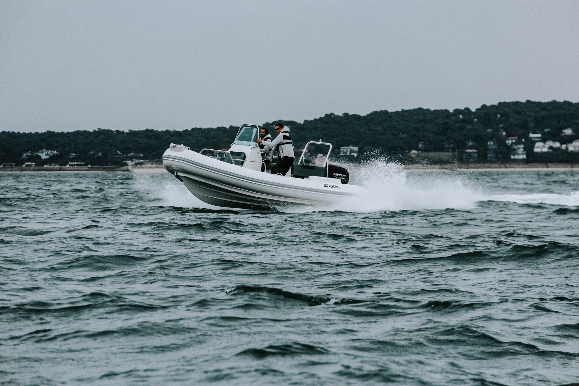 Zodiac Medline 5.8 - Marina Wassersport GmbH
