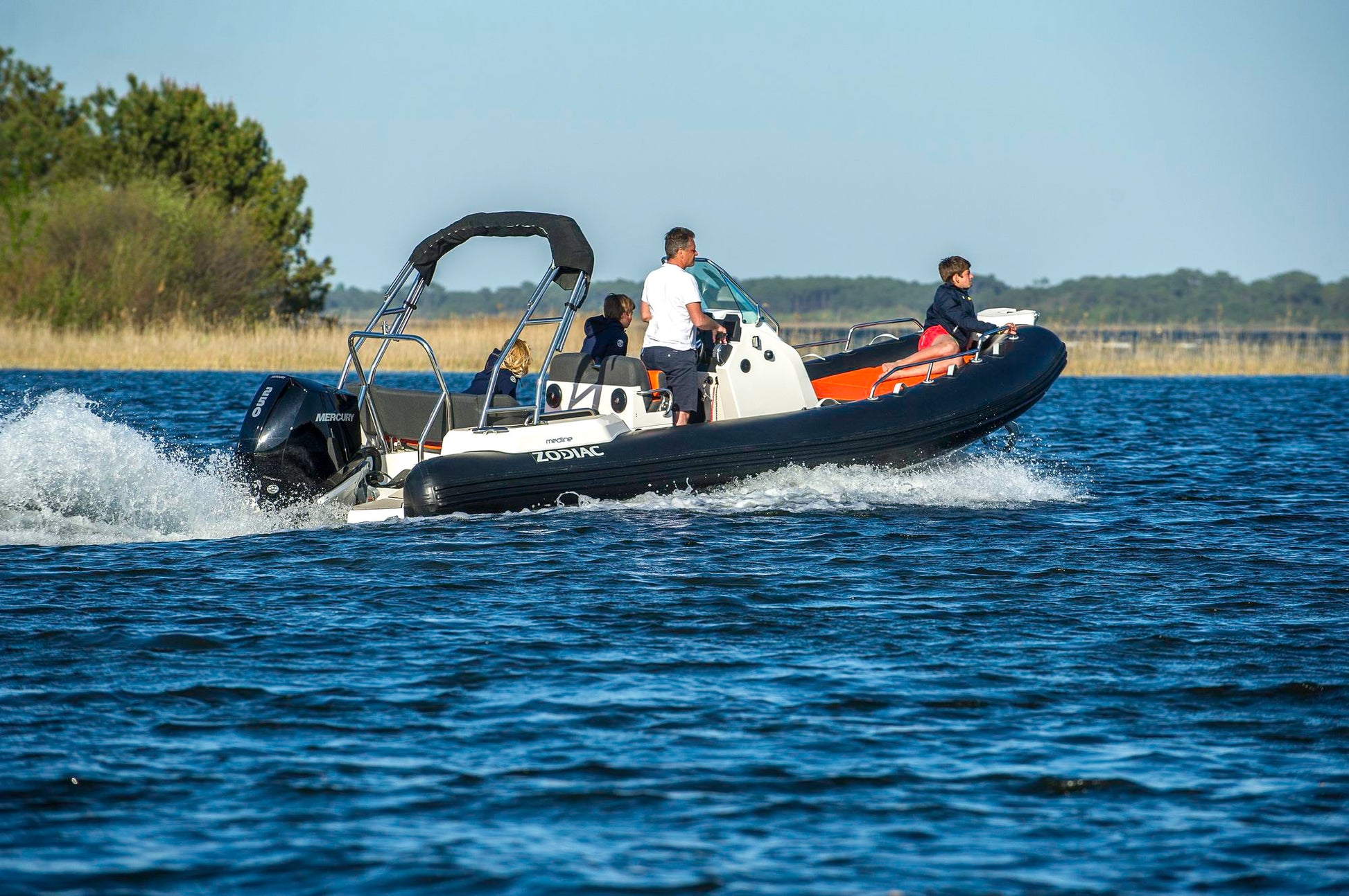 Zodiac Medline 6.8 - Marina Wassersport GmbH