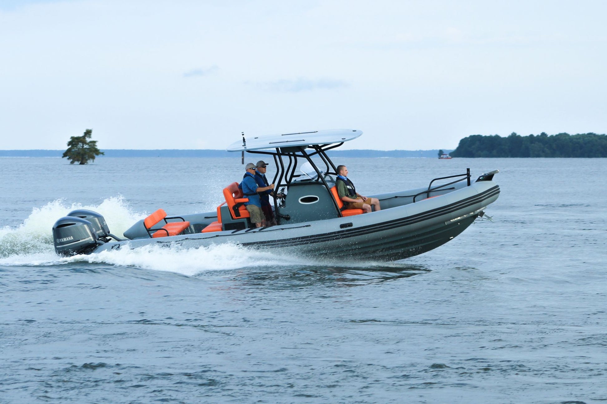 Zodiac Pro 850 - Marina Wassersport GmbH