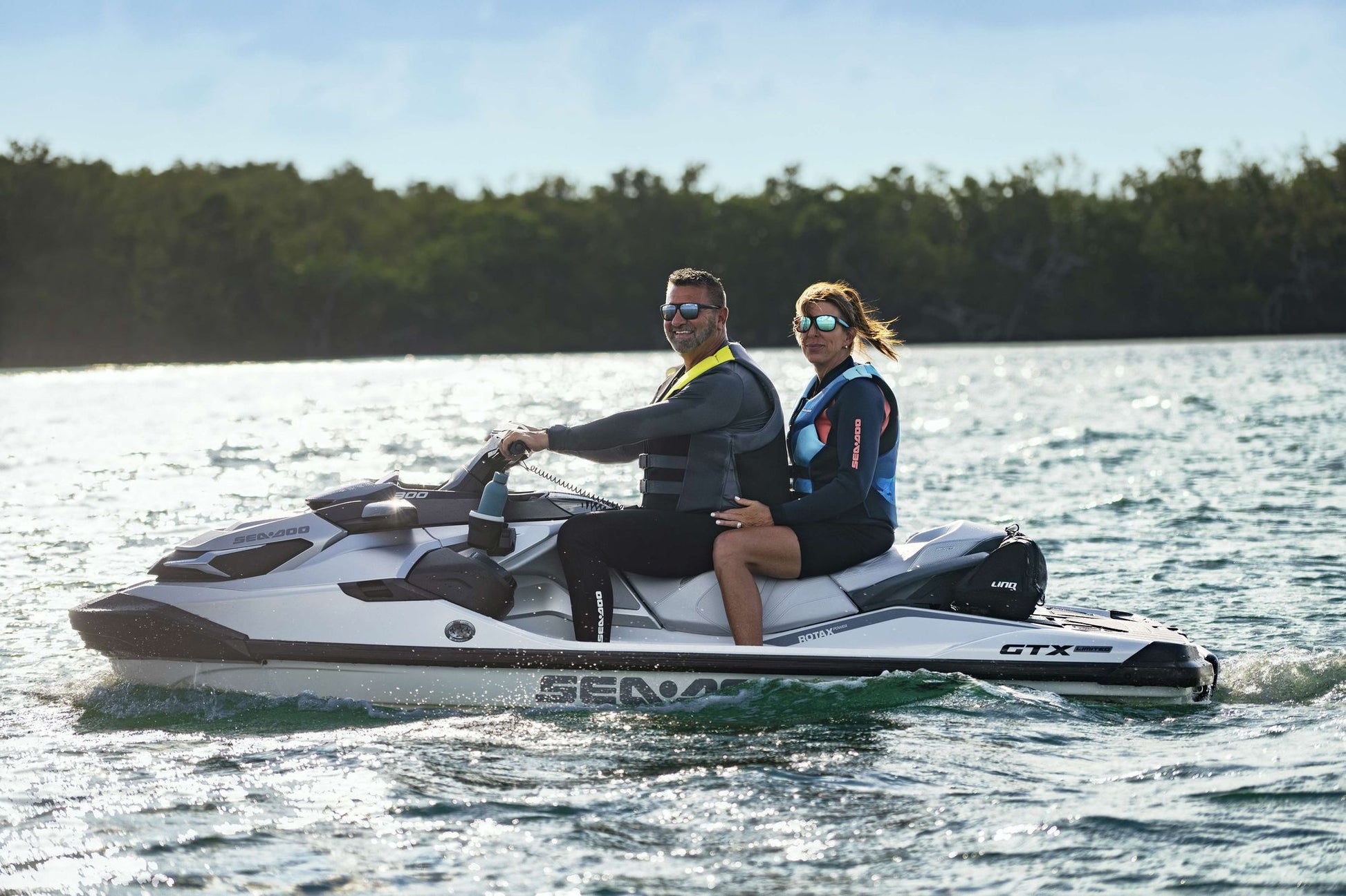 SeaDoo GTX Limited 300 Audio iDF Jetski Modell 2024 - Pearl White - Marina Wassersport GmbH
