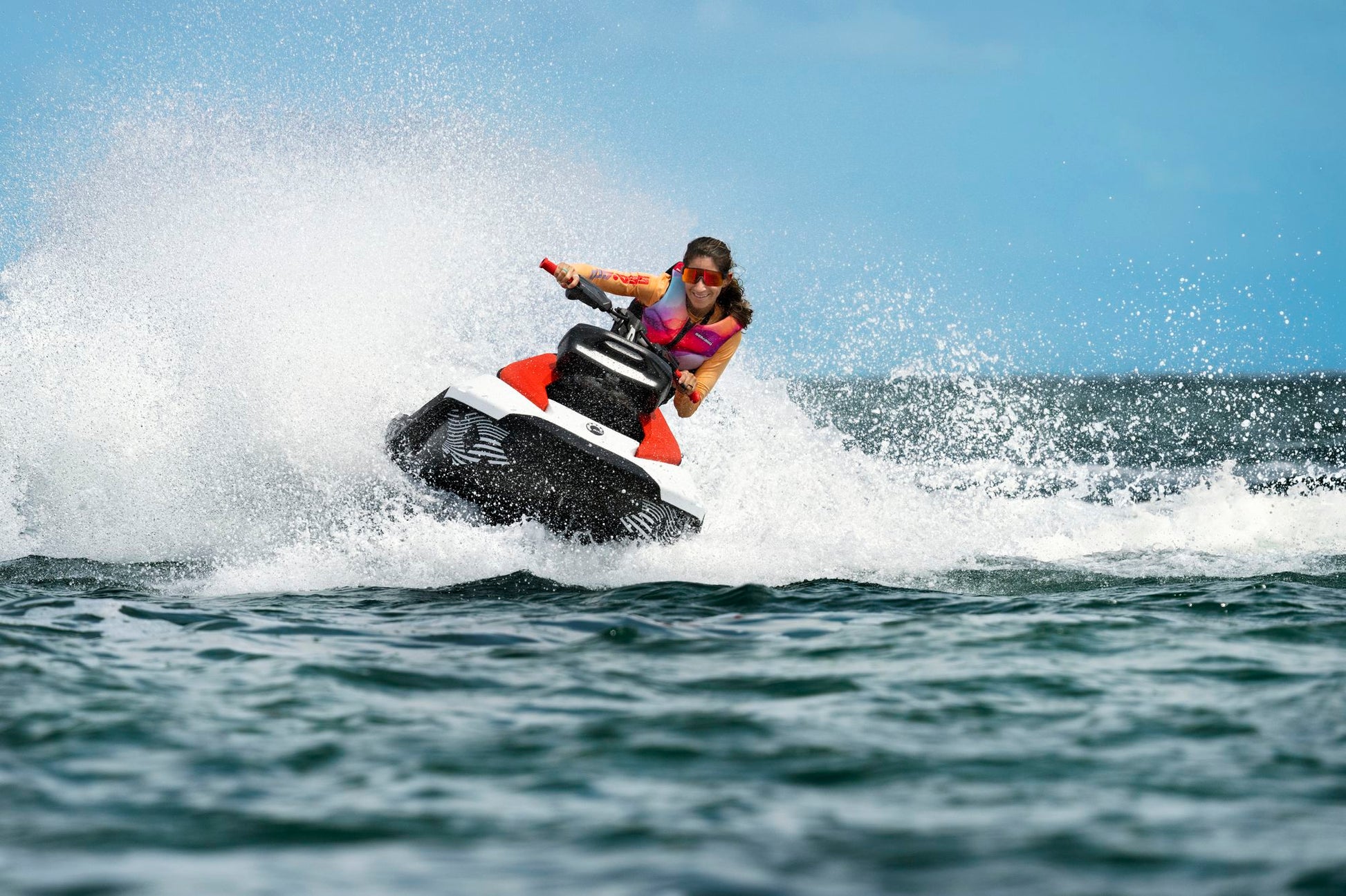 SeaDoo Spark Trixx 1UP 90 iBR Jetski Modell 2024 - Weiß / Dragonred - Marina Wassersport GmbH