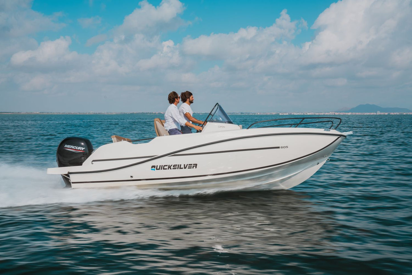 Quicksilver Activ 605 Open