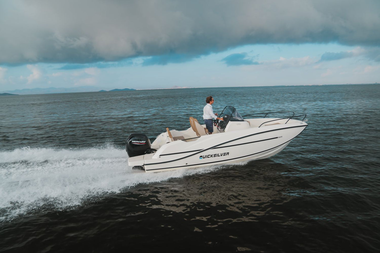 Quicksilver Activ 605 Open
