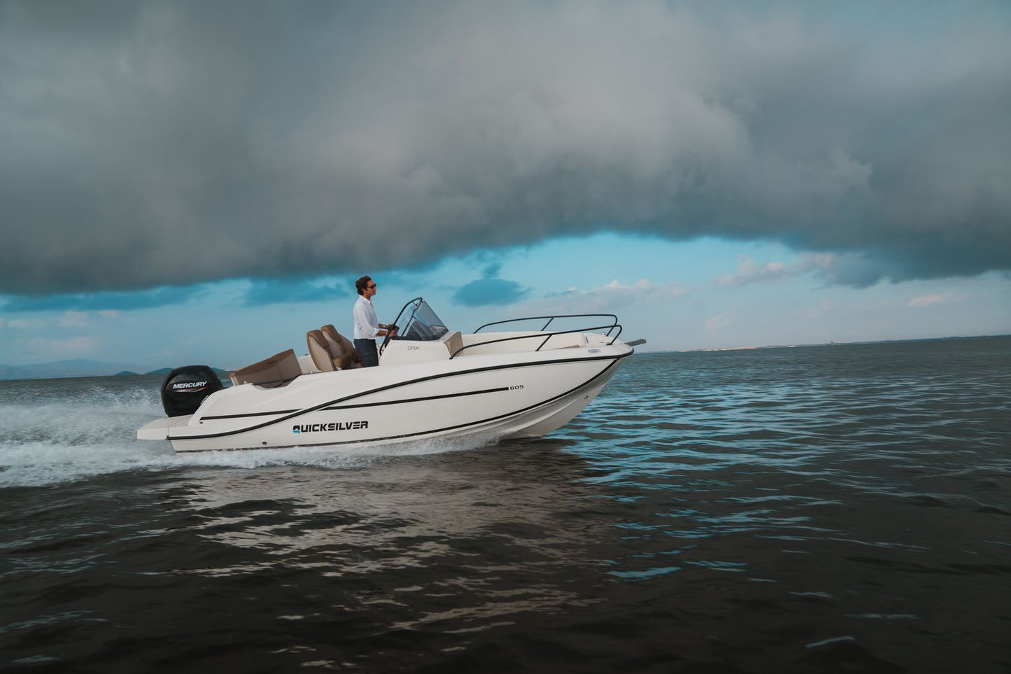 Quicksilver Activ 605 Open