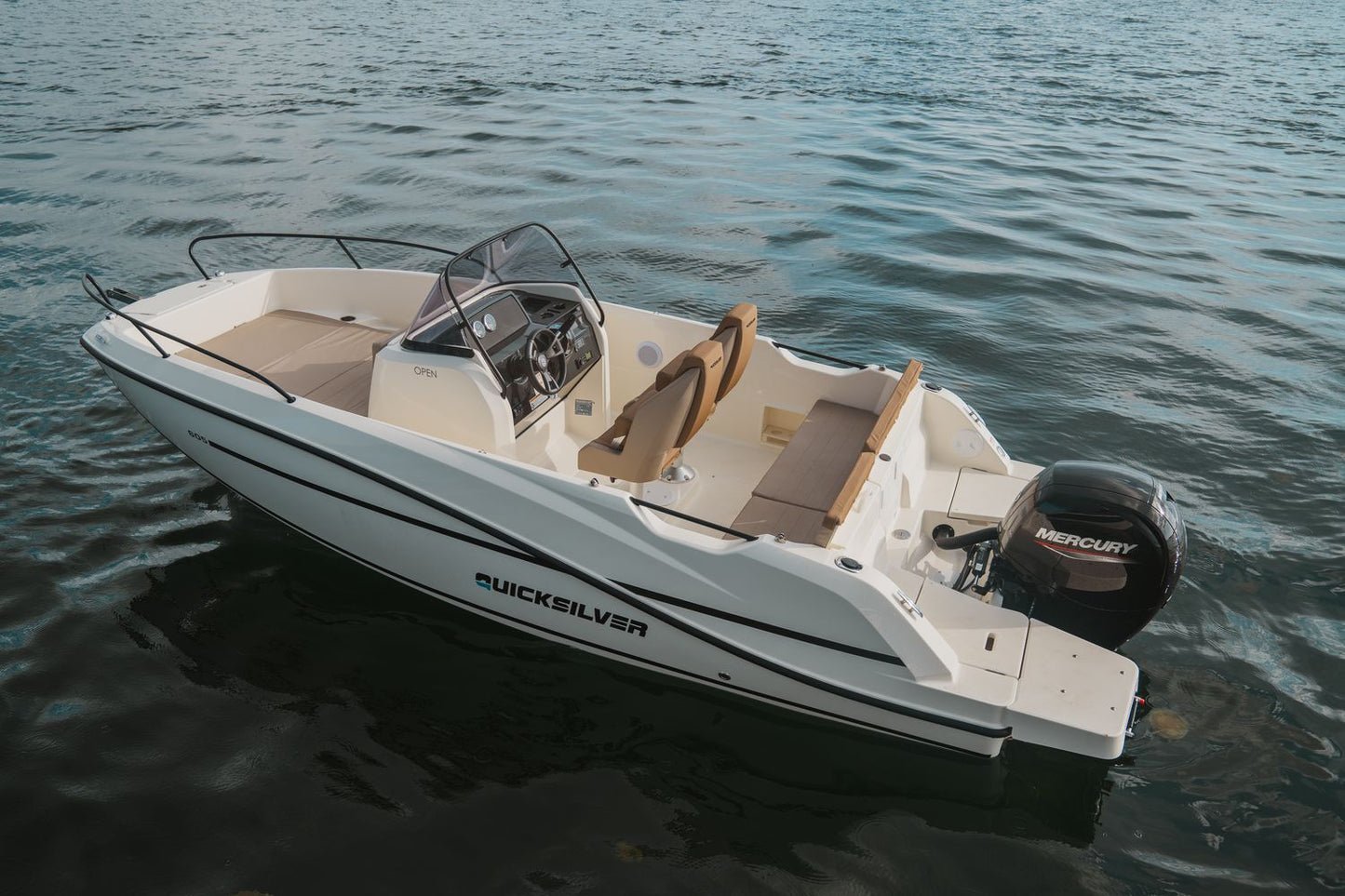 Quicksilver Activ 605 Open