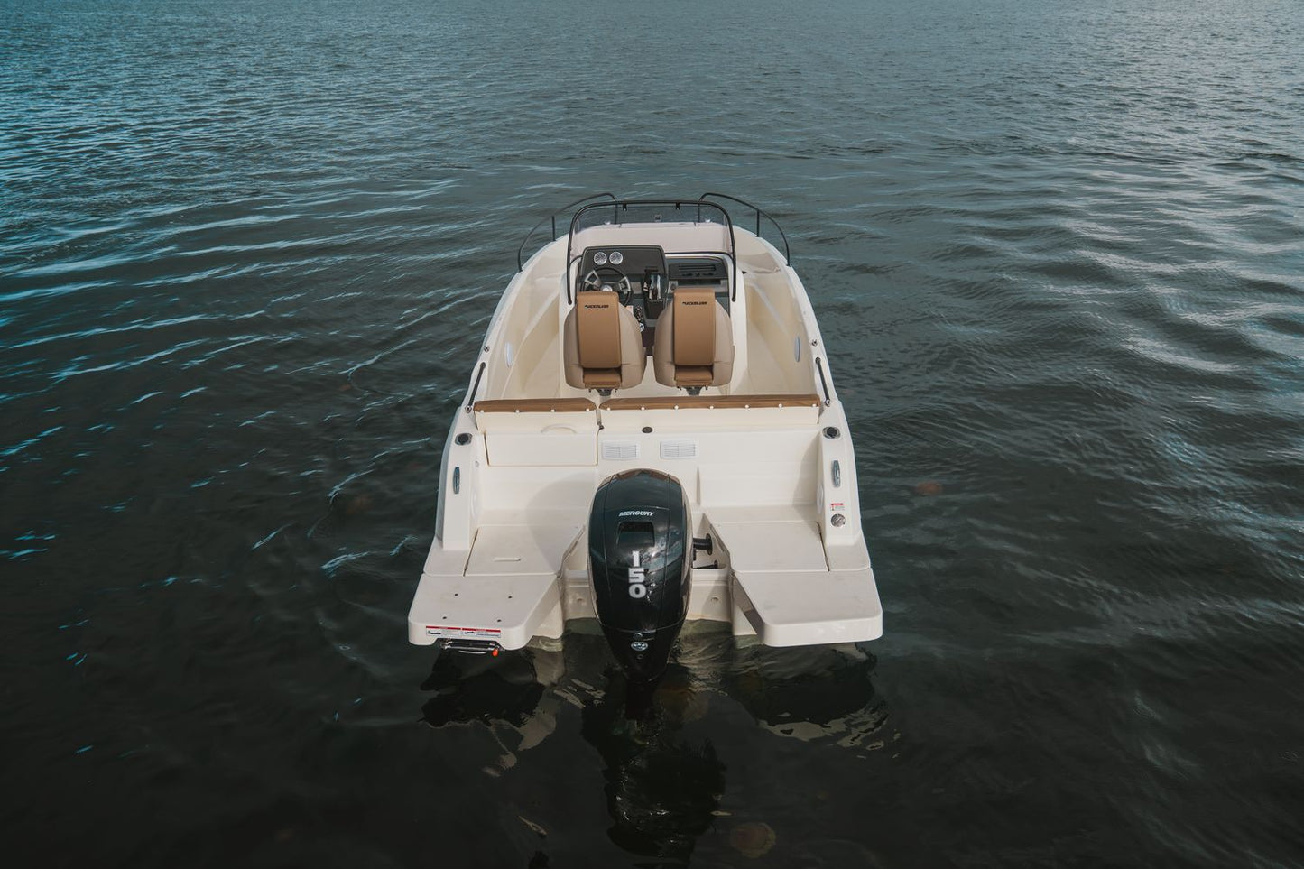 Quicksilver Activ 605 Open