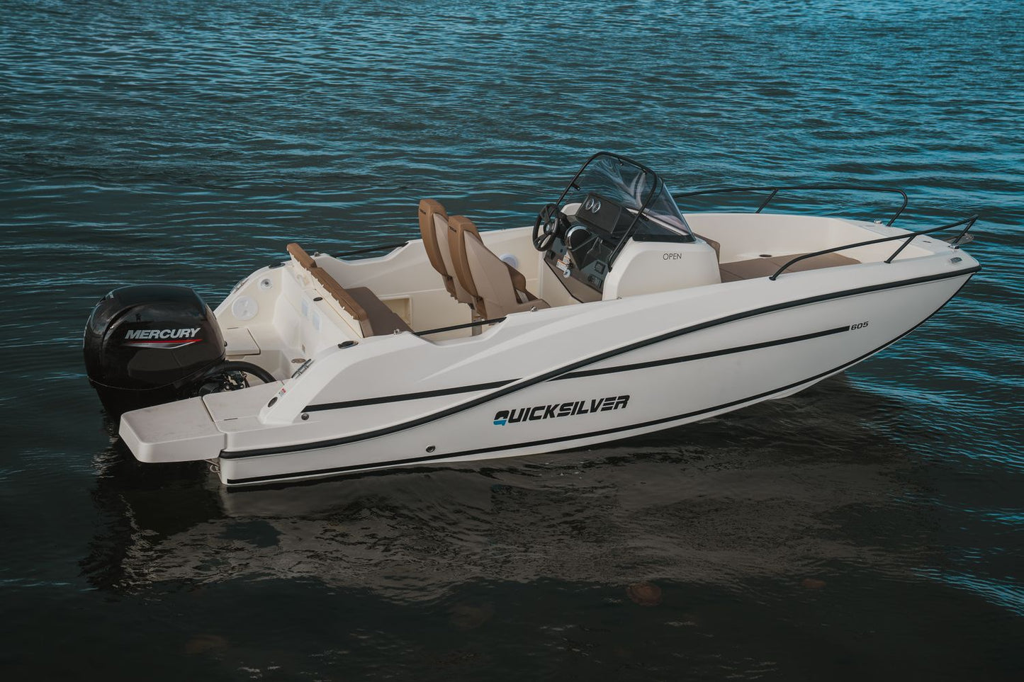 Quicksilver Activ 605 Open