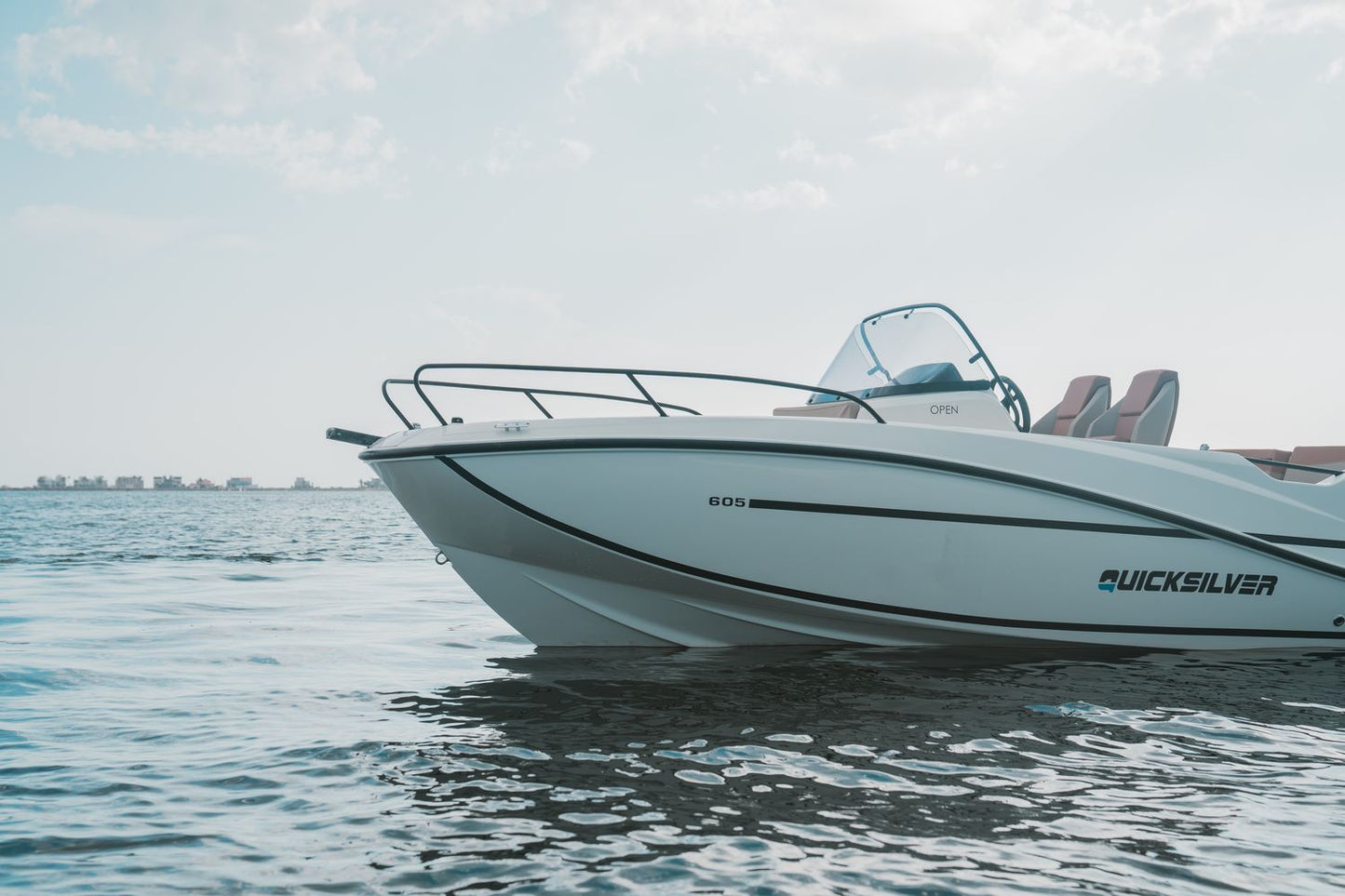 Quicksilver Activ 605 Open