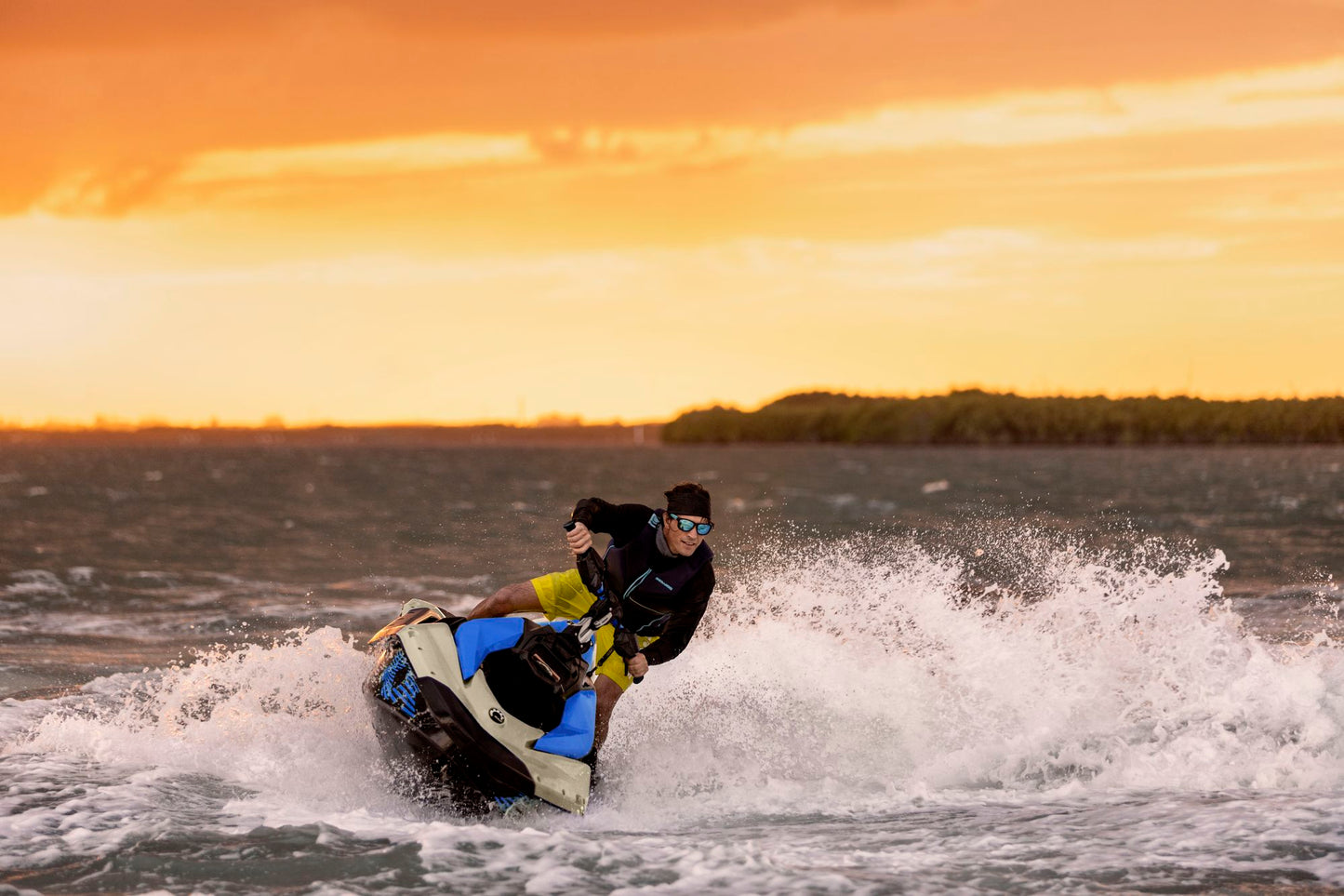SeaDoo Spark Trixx 3UP 90 iBR Jetski Modell 2025 - Sand / Dazzling Blue - Marina Wassersport GmbH