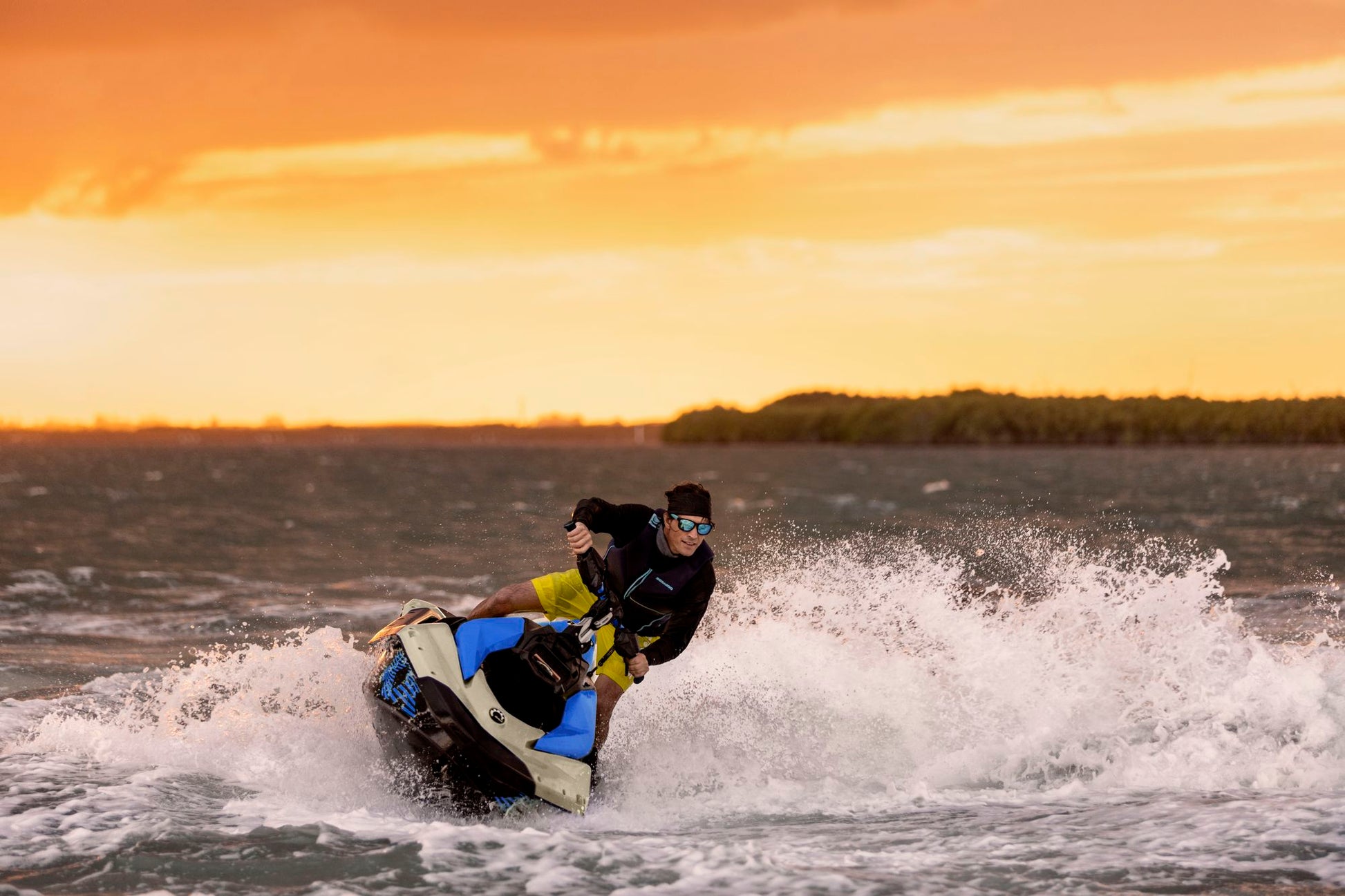 SeaDoo Spark Trixx 3UP 90 iBR Jetski Modell 2025 - Sand / Dazzling Blue - Marina Wassersport GmbH