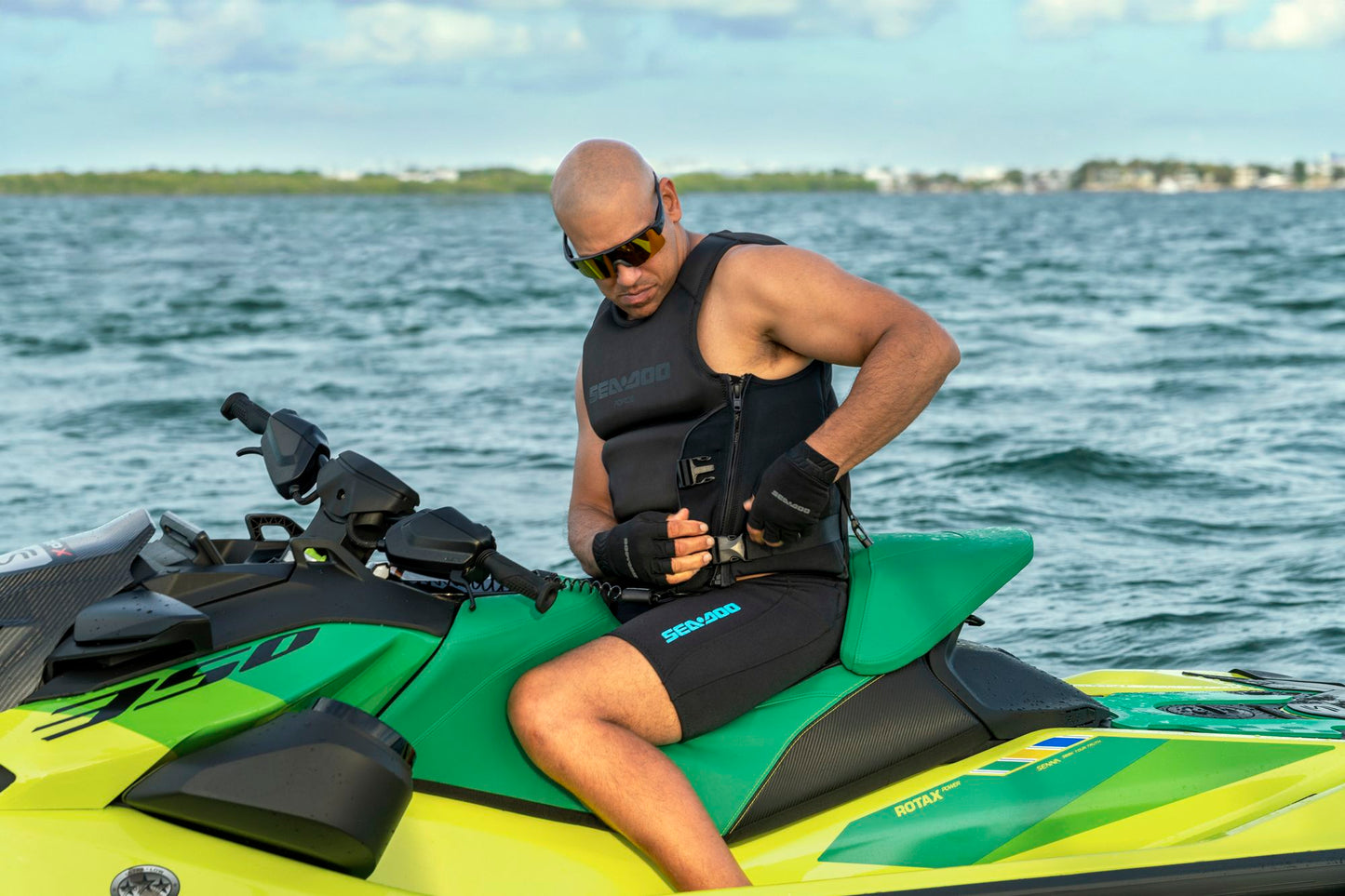 Sea-Doo RXP-X Senna 350 Jetski Modell 2027 Racing Yellow & Amazon Green Limited Edition