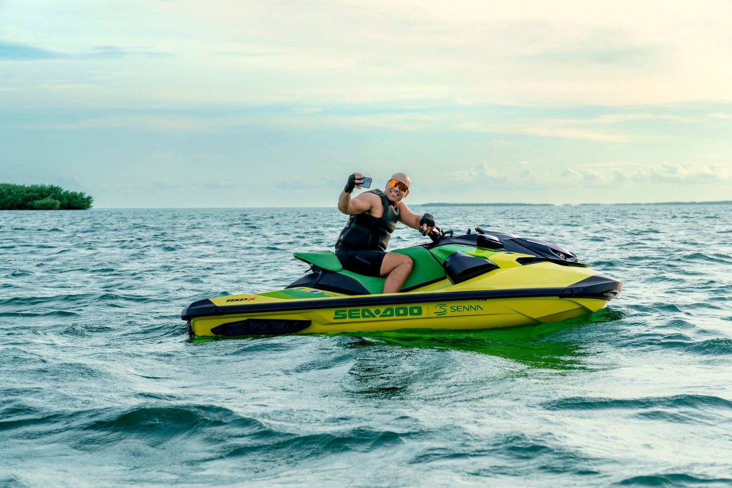 Sea-Doo RXP-X Senna 350 Jetski Modell 2027 Racing Yellow & Amazon Green Limited Edition