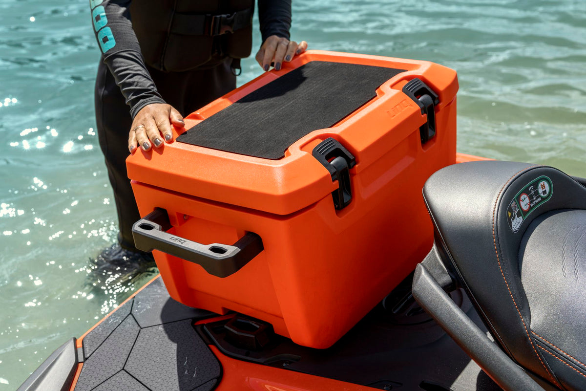 Sea-Doo RXT-X 350 Modell 2027 – Solar Orange Metallic Premium