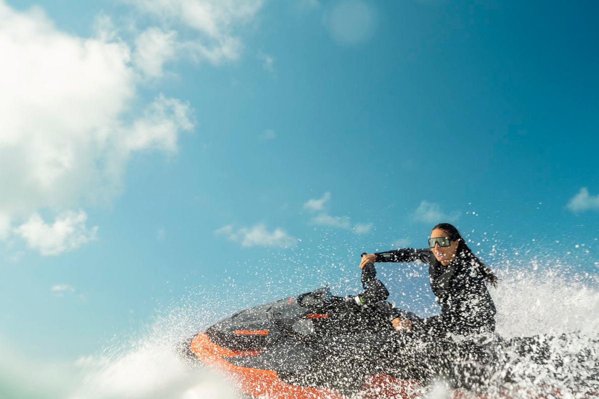 Sea-Doo RXT-X 350 Modell 2027 – Solar Orange Metallic Premium