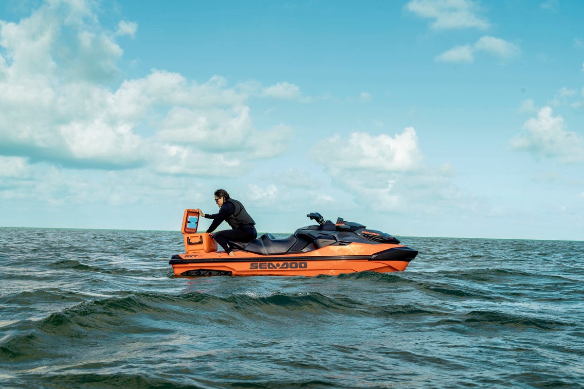 Sea-Doo RXT-X 350 Modell 2027 – Solar Orange Metallic Premium