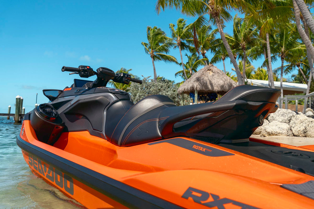 Sea-Doo RXT-X 350 Modell 2027 – Solar Orange Metallic Premium