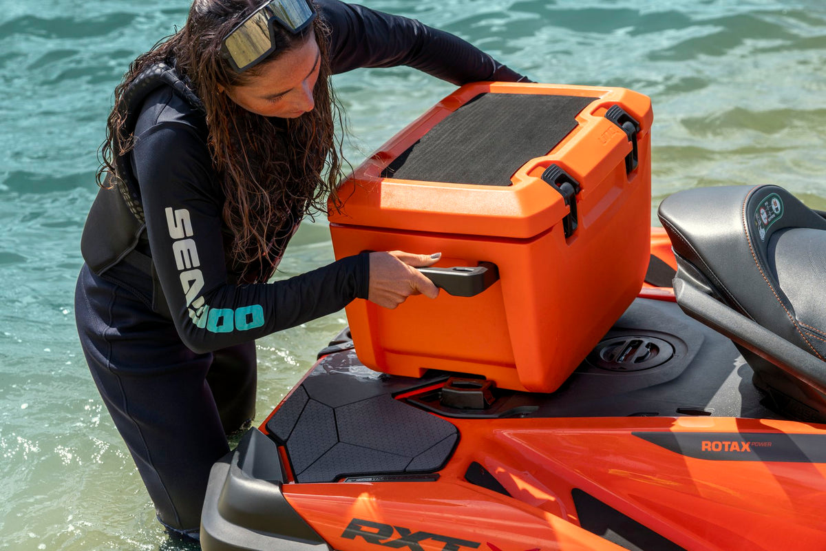 Sea-Doo RXT-X 350 Modell 2027 – Solar Orange Metallic Premium