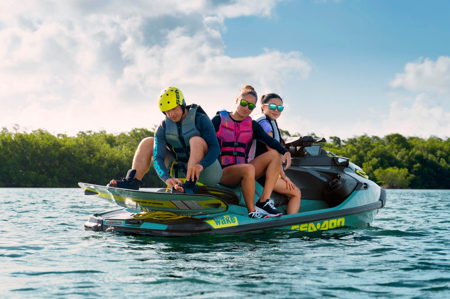 Sea-Doo Wake Pro 230 Jetski Modell 2027 Teal Blue & Manta Green