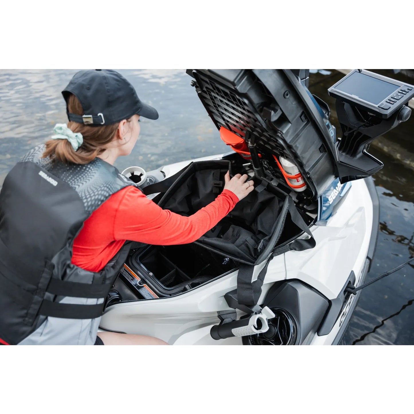 Sea-Doo 9.8 US Gal (37 L) Removable Storage Bin Organizer | Teilenummer 295100732